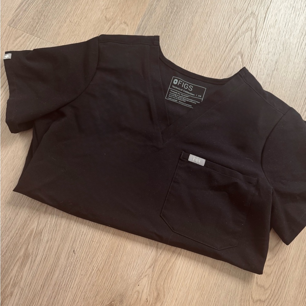 Figs Catarina Black V-Neck Scrub Top